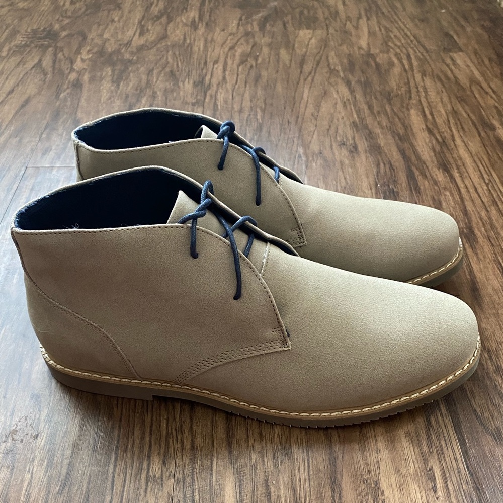 Bill Blass Men’s Lace Up Dress Chukka Boots